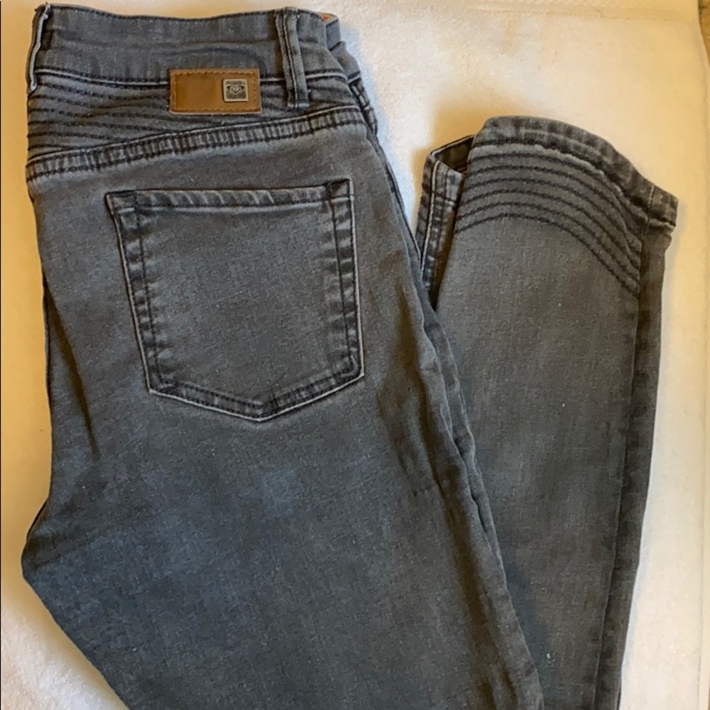 Roxy Distressed skinny pants